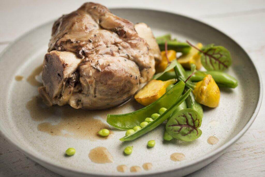 Petit jarret de porc cuit